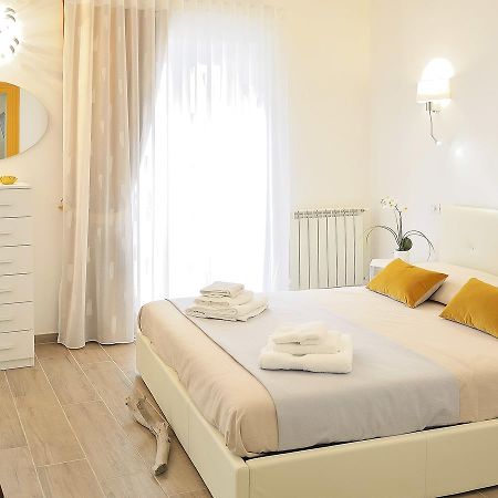 Duca70 "Suite Home" Taranto Exterior photo